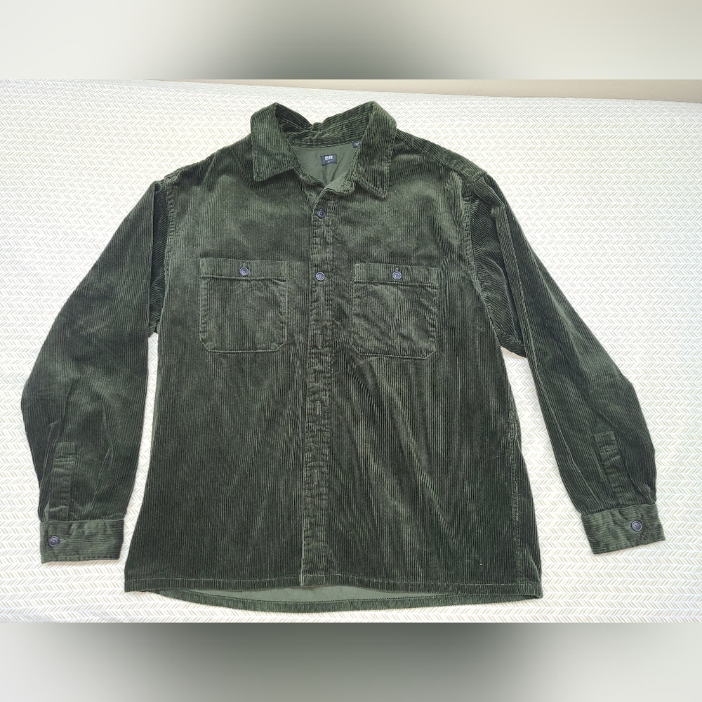 Uniqlo Dark Green Corduroy Button-Up Shirt